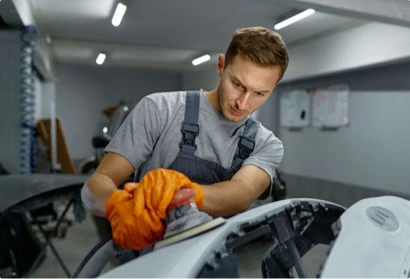 Body Shop Servicing Image